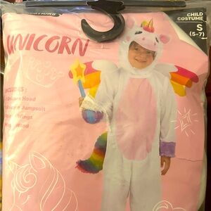 NWT CHILDS HALLOWEEN COSTUME SIZE SMALL 5-7